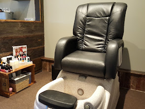 Pedicure spa chair at Salon 11